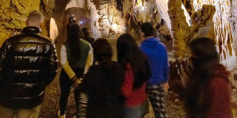 Grand-caverns-tour